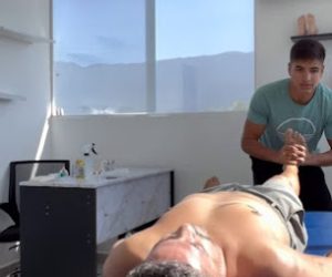 f3