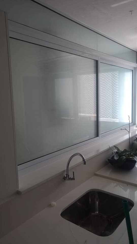 33326906_2050035371903549_2871565295305097216_n-1